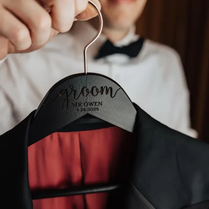 Personalized Hangers Engraved Hangers for Bride Groom Wedding Gift